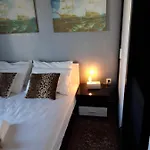 Zanet Bed and breakfast