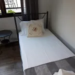 Zanet Bed and breakfast